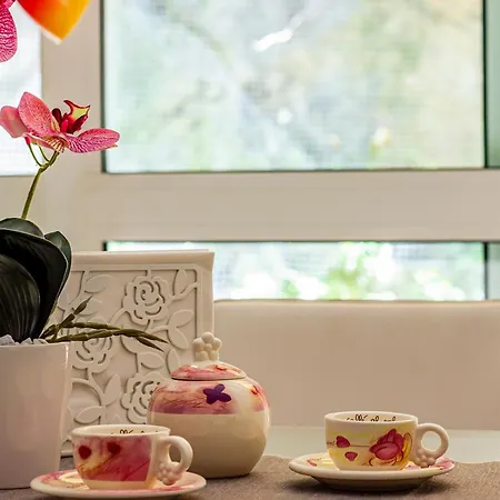 Apartamento Private Garden & Garage - Self Check-in & Remote Access