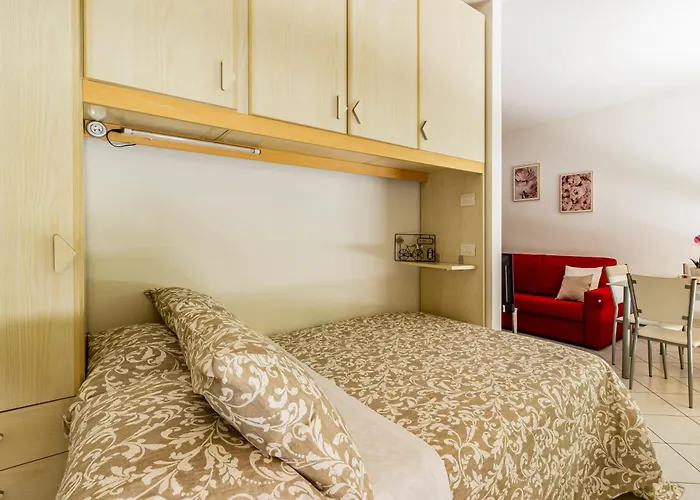 Apartamento Private Garden & Garage - Self Check-in & Remote Access Como