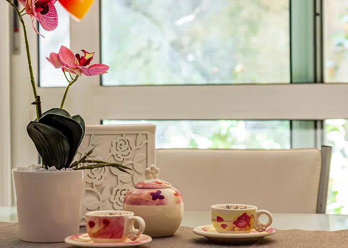 Apartamento Private Garden & Garage - Self Check-in & Remote Access