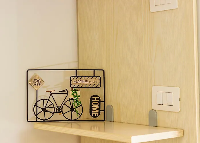 Private Garden & Garage - Self Check-in & Remote Access Como