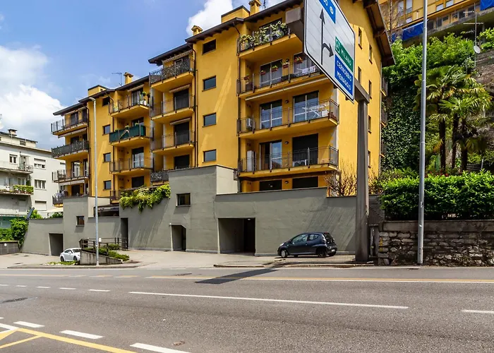 Apartamento Private Garden & Garage - Self Check-in & Remote Access *